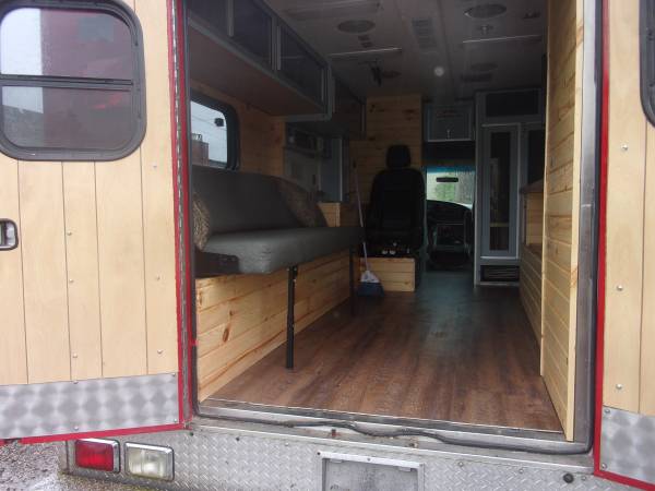 1998 Ford E350 RV Ambulance Conversion - - by dealer for sale in Galion, OH – photo 17