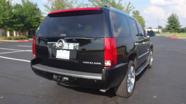 2008 Cadillac Escalade Luxury Awd With 193K Miles Clean Carfax for sale in Springdale, AR – photo 4
