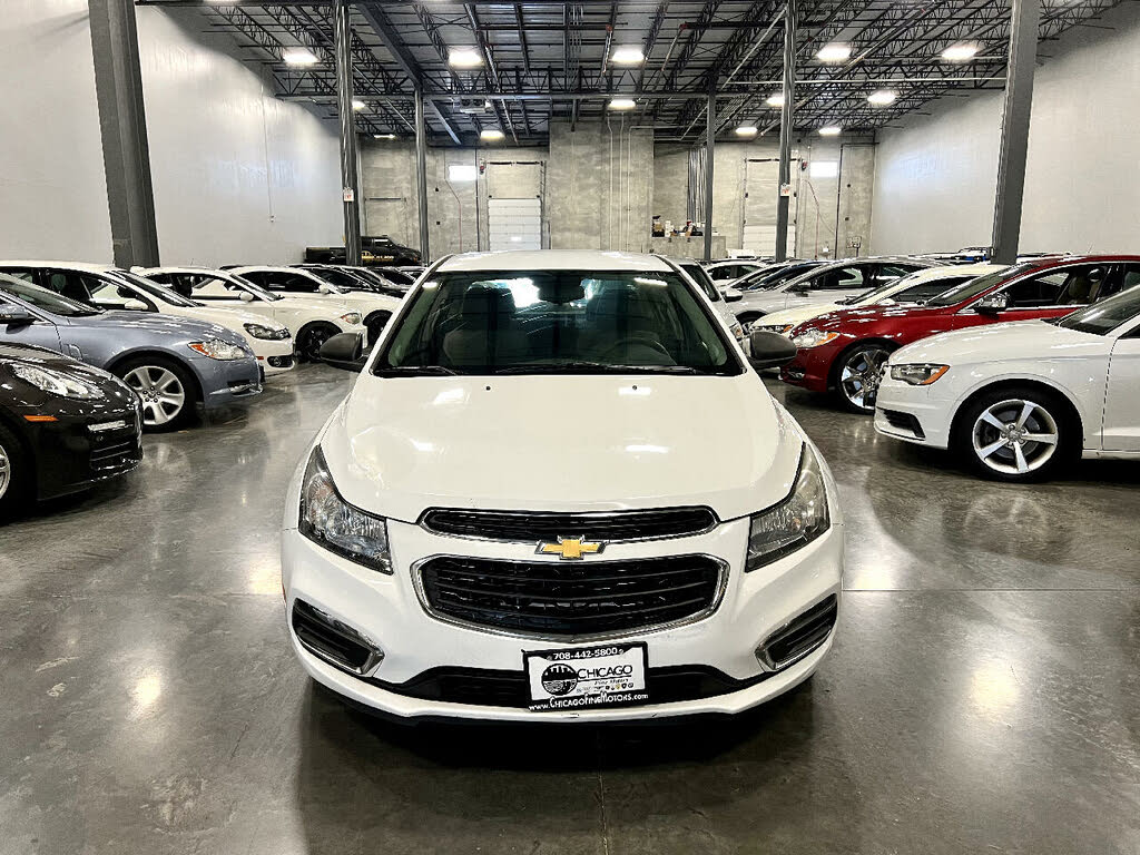 2016 Chevrolet Cruze LS Sedan FWD for sale in Mc Cook, IL – photo 3