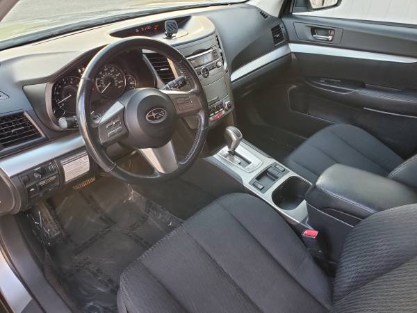 2011 Subaru Outback Premium AWD *** 105K Miles ***HABLA Español for sale in Omaha, NE – photo 11