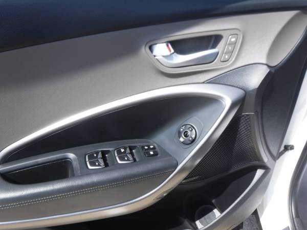 2014 Hyundai Santa Fe Limited AWD w/ Ultimate Pkg! * 59k Miles * for sale in Denver , CO – photo 19