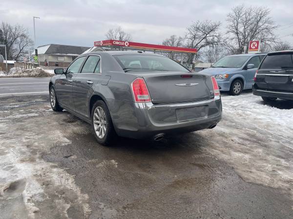 2011 Chrysler 300 Limited - - by dealer - vehicle for sale in Constantia, NY – photo 6