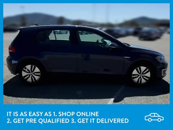 2017 VW Volkswagen eGolf SEL Premium Hatchback Sedan 4D sedan Blue for sale in Revere, MA – photo 10