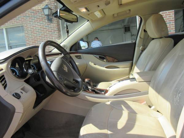 ** 2011 BUICK LACROSSE CXL- LOADED!LEATHER!MOONROOF!GUARANTEED... for sale in Lancaster, PA – photo 9