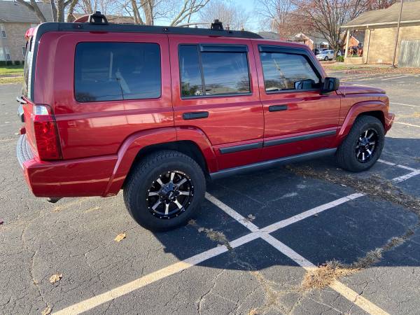 Jeep Commander - cars & trucks - by owner - vehicle automotive sale for sale in Harrison Township, MI – photo 3