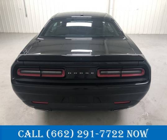 Sporty Black 2018 Dodge Challenger SXT w Backup Camera for sale for sale in Ripley, MS – photo 11