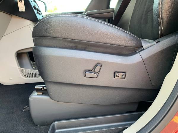 2018 DODGE GRAND CARAVAN SXT 1OWNER BACKUP CAM 3RD ROW STOW'N'GO SEATS for sale in Winchester, VA – photo 9