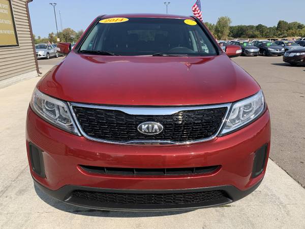 2014 Kia Sorento 2WD 4dr I4 LX - cars & trucks - by dealer - vehicle... for sale in Chesaning, MI – photo 2