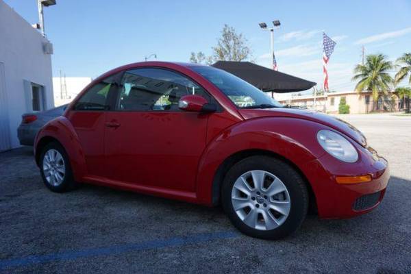 2010 Volkswagen New Beetle 2.5L - - cars & trucks - by dealer -... for sale in Miami, FL – photo 5