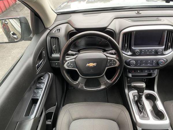 2018 Chevrolet Chevy Colorado Crew Cab LT Pickup 4D 5 ft Family... for sale in Fremont, NE – photo 8