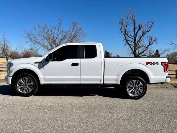 2016 Ford F150 super cab FX4 w5 0L - accident-free & smoke-free! for sale in Norman, OK – photo 3