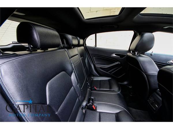 Sport Hatch SUV w/Moonroof, Nav & KEYLESS GO! Mercedes GLA 250! for sale in Eau Claire, WI – photo 8