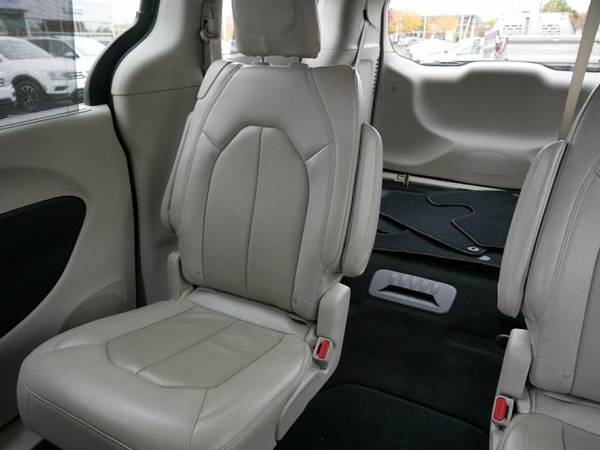 2021 Chrysler Pacifica Touring L - - by dealer for sale in St Louis Park, MN – photo 12