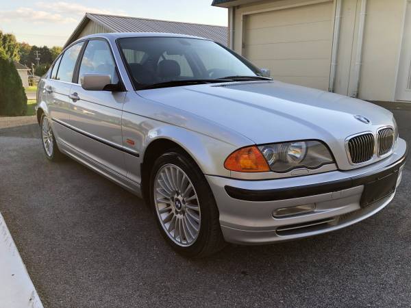 2001 BMW 330xi Clean Carfax Premium & Cold Weather Packages Like New for sale in Palmyra, PA – photo 4