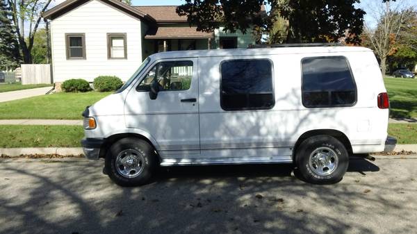 THINK SUMMER! 1996 Dodge short conversion van - - by for sale in Fond Du Lac, WI – photo 7