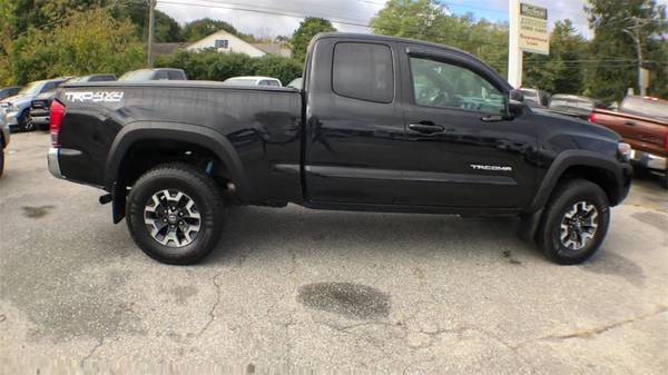 2016 Toyota Tacoma TRD Offroad offroad Black for sale in Dudley, RI – photo 9