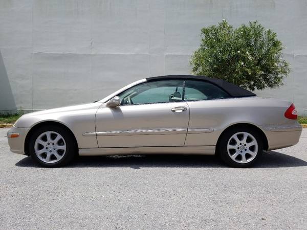 2004 Mercedes-Benz CLK-Class CONVERTIBLE~ POWER TOP~ GREAT CONDITION~ for sale in Sarasota, FL – photo 3