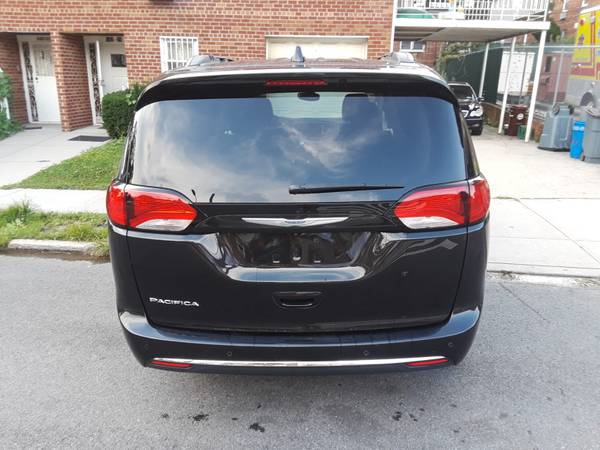 4 SALE: 2017 CHRYSLER PACIFICA TOURING L - Mint Cond - Loaded! for sale in NEW YORK, NY – photo 5