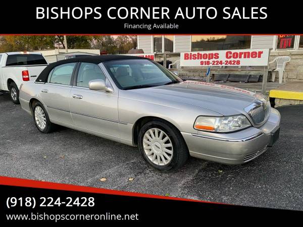 2005 Lincoln Town Car Signature Limited 4dr Sedan FREE CARFAX ON for sale in Sapulpa, OK