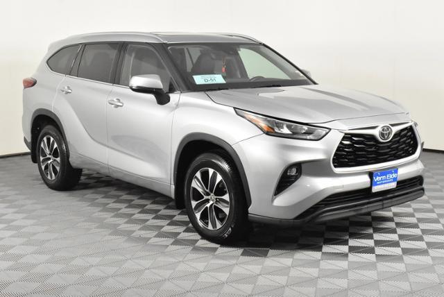 2020 Toyota Highlander XLE for sale in Sioux Falls, SD – photo 4