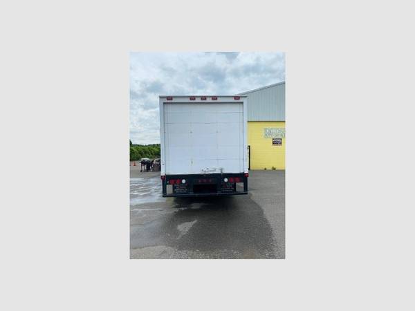 2006 Ford Low Cab Forward Reg Cab 113 WB 19, 500LB GVWR - cars & for sale in Rome, NY – photo 8