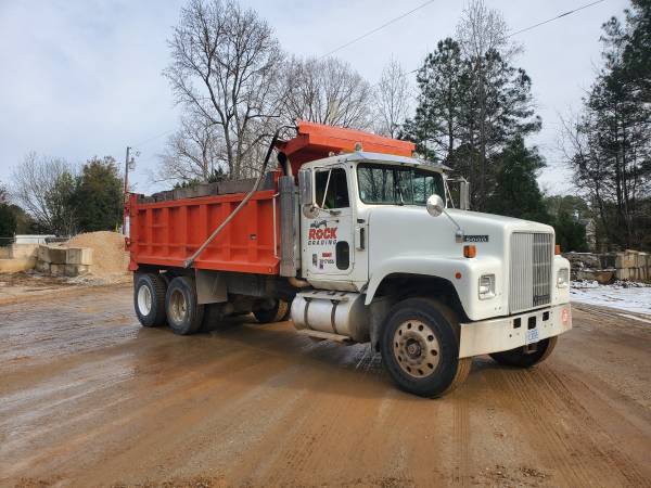 International 9300 Dump Truck for sale in Youngsville, NC
