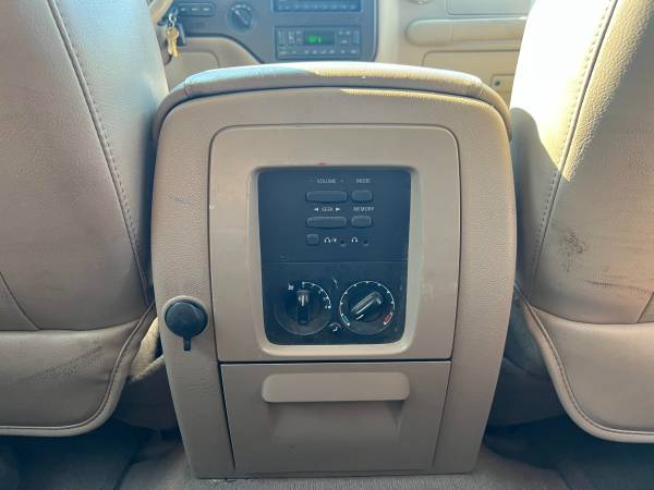 2004 Ford Expedition Eddie Bauer Sport Utility 4D for sale in Lincoln, NE – photo 4