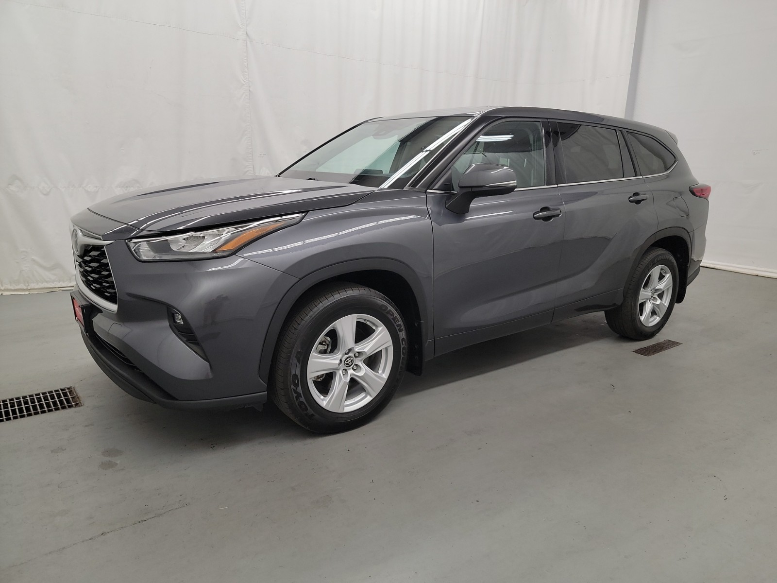 2020 Toyota Highlander LE AWD for sale in Hopkins, MN – photo 2