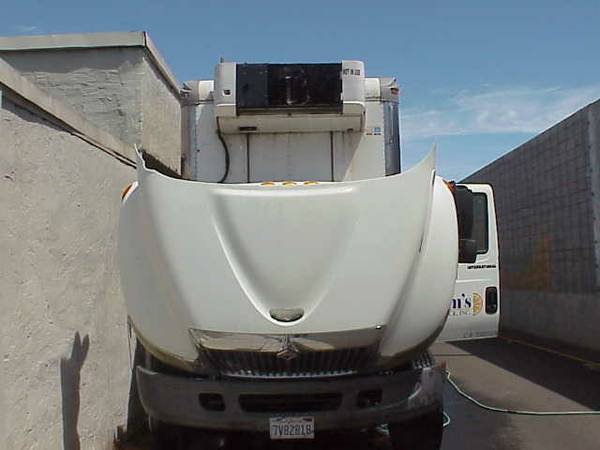 REFRIGERATOR Truck Intern'l 4300 for sale in Oakland, CA – photo 8
