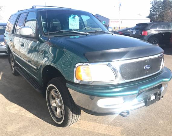 1998 Ford Expedition XLT -4WD with Cigarette lighter - cars & trucks... for sale in Bemidji, MN