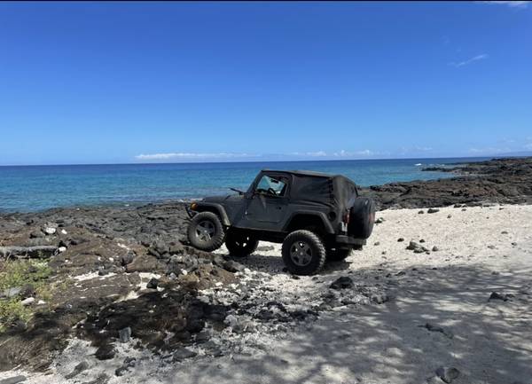 Lifted and Rhino lined Jeep - ready for every off road adventure! for sale in Keauhou, HI