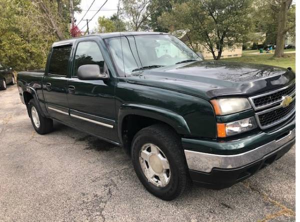 2006 Chevrolet Silverado 1500 Crew Cab 143.5" WB 4WD LT1 for sale in Maple Heights, OH