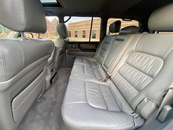 2004 Lexus LX 470: 4 Wheel Drive 3rd Row Seating SUNROOF for sale in Madison, WI – photo 16
