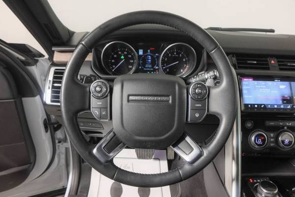2017 Land Rover Discovery, Yulong White Metallic for sale in Wall, NJ – photo 16