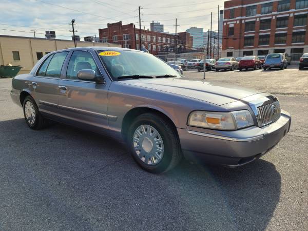 2006 Mercury Grand Marquis GS WARRANTY AVAILABLE for sale in HARRISBURG, PA – photo 7