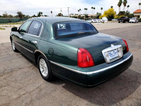 1999 Lincoln Town Car 4dr Sdn Signature FREE CARFAX ON EVERY VEHICLE for sale in Glendale, AZ – photo 3
