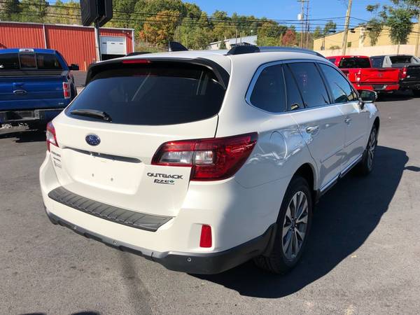 2017 Subaru Outback 2.5i Touring for sale in Scranton, PA – photo 5