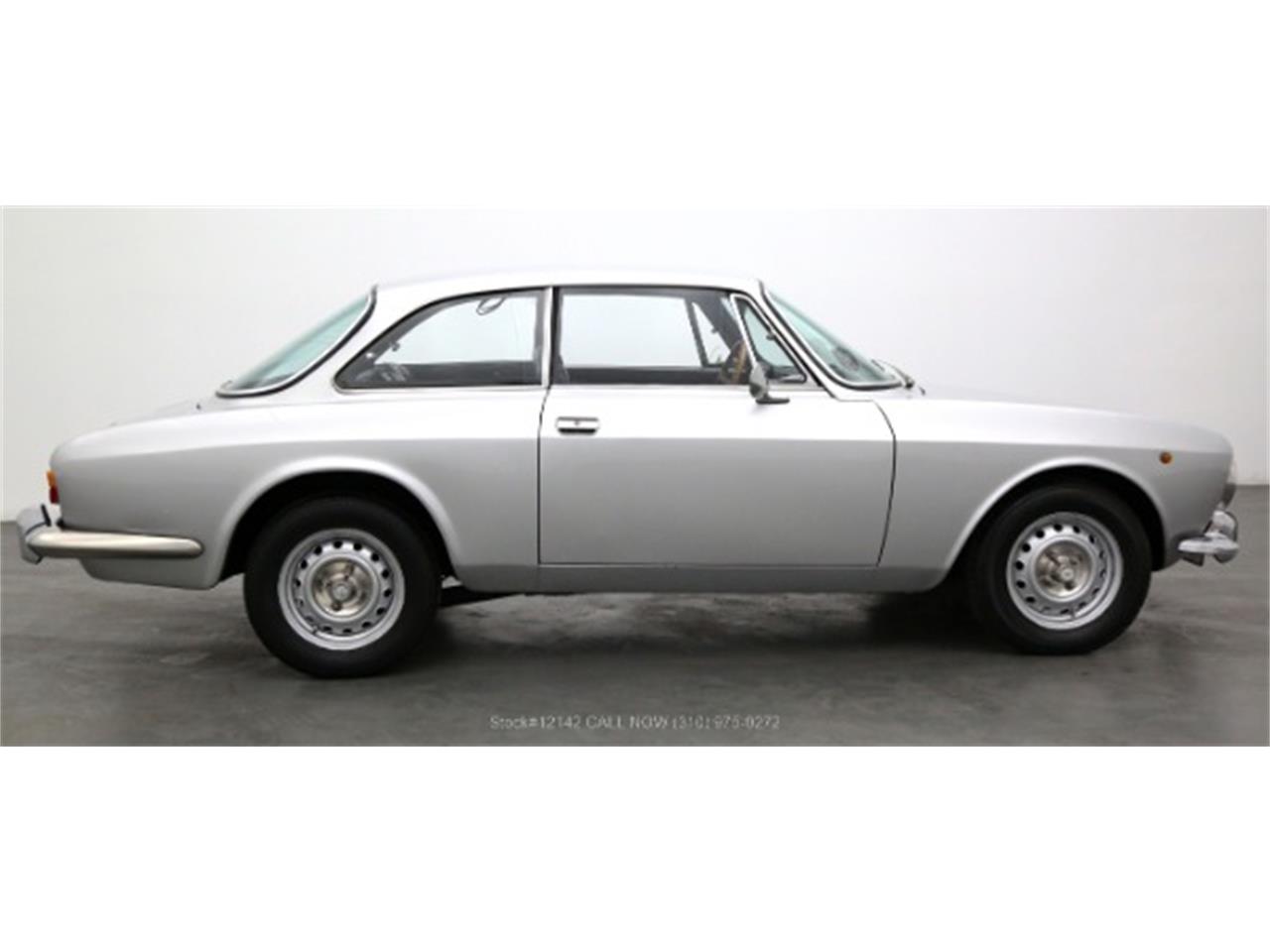 1974 Alfa Romeo 2000 GT for sale in Beverly Hills, CA – photo 3