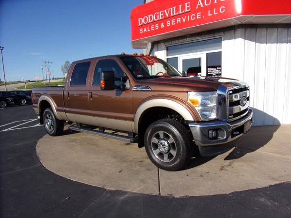 2011 Ford F-250 SD Lariat Crew Cab 4WD for sale in Dodgeville, WI – photo 2