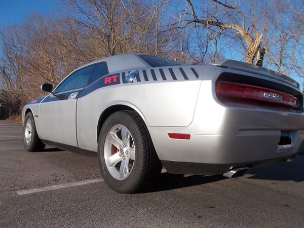 2010 Dodge Challenger R/T Hemi for sale in Norwich, CT – photo 6