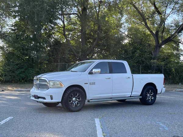 2015 Ram 1500 Laramie Limited pickup Bright White Clearcoat - cars & for sale in Jersey City, NJ – photo 4