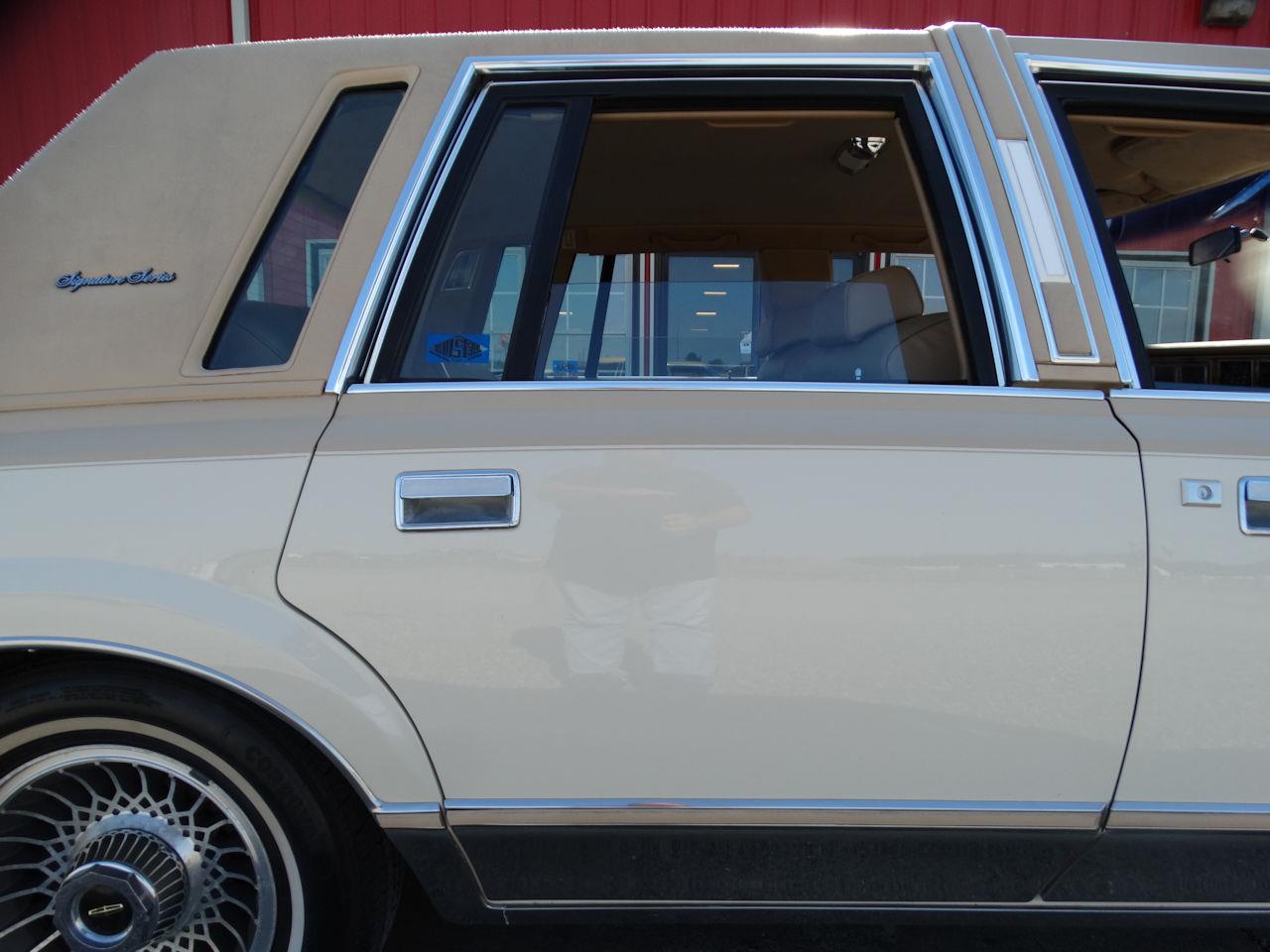 1984 Lincoln Town Car for sale in O'Fallon, IL – photo 55