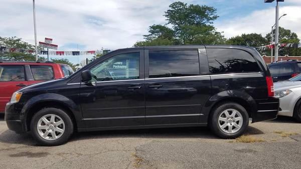 2010 Chrysler Town and Country LX for sale in Providence, CT – photo 2