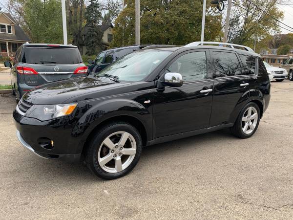 2007 Mitsubishi Outlander XLS - cars & trucks - by dealer - vehicle... for sale in Streamwood, IL