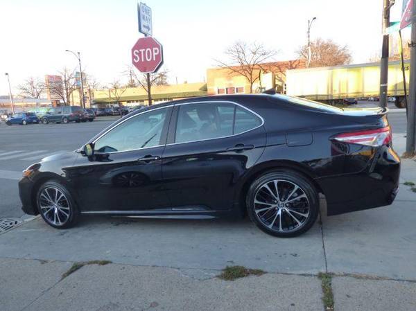 2020 Toyota Camry SE - Call or TEXT! Financing Available! - cars &... for sale in Chicago, IL – photo 4