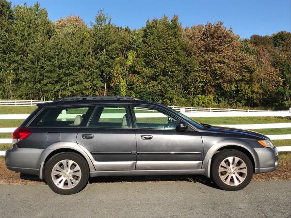 2008 Subaru Outback Limited 6CYL MINT for sale in Lexington, MA