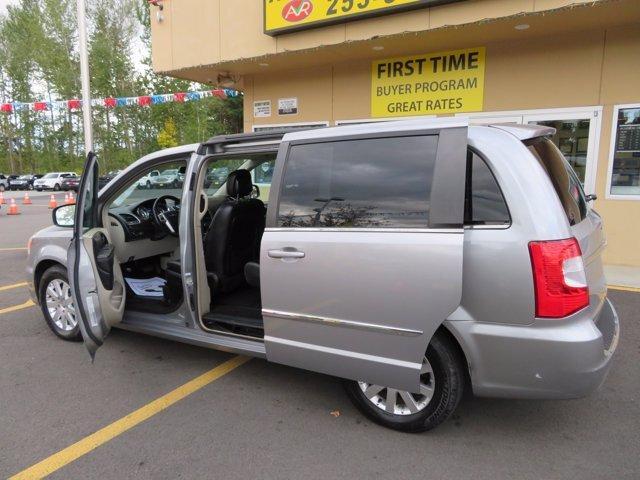 2016 Chrysler Town & Country Touring for sale in Federal Way, WA – photo 8