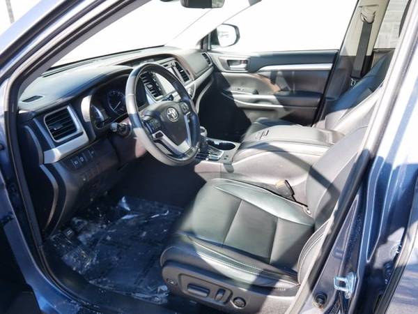 2018 Toyota Highlander - - by dealer - vehicle for sale in Burnsville, MN – photo 12