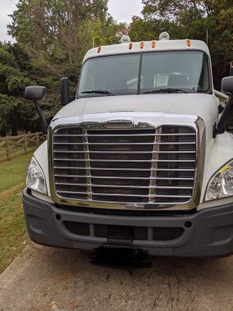 Conventional Day Cab Truck for sale in Garrisonville, MD