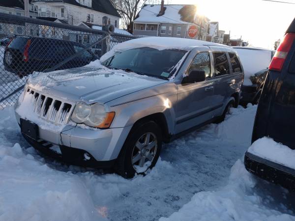 2008 4x4 jeep grandjerokee for sale in Lawrence, MA